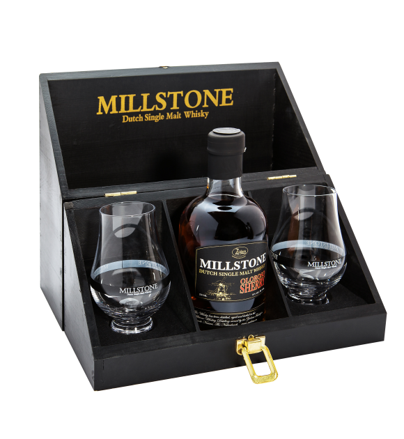 Wooden Gift Box with Millstone Oloroso MW 350ML & 2 Millstone glasses